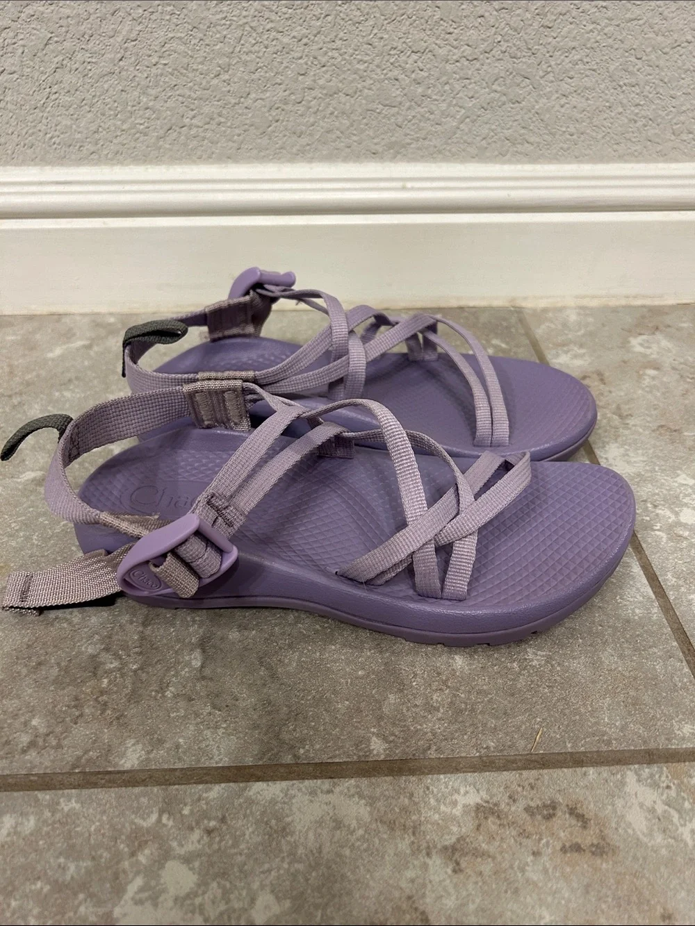 Chaco Sandals Girls Size 4